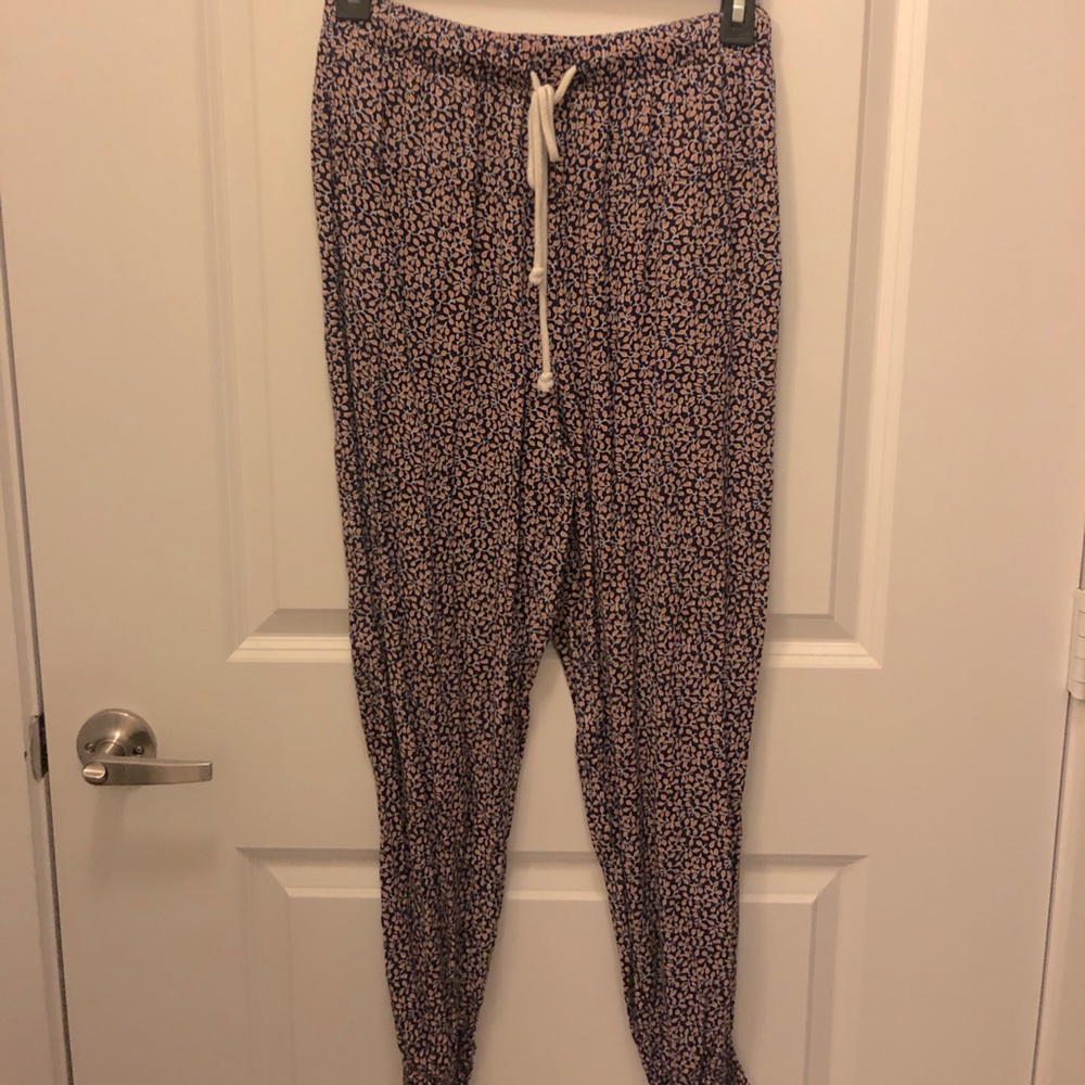 Aerie floral joggers